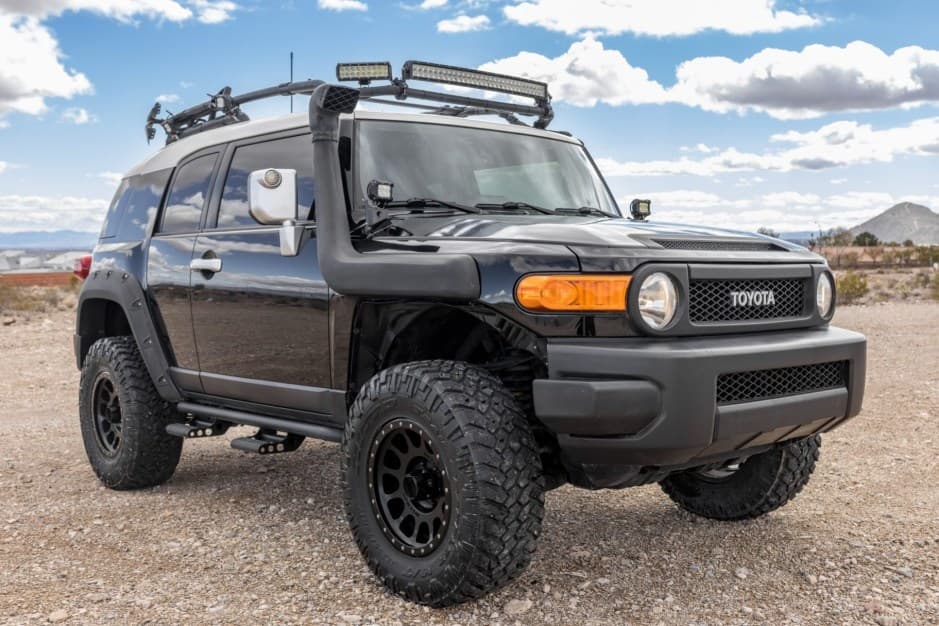 2014 Toyota FJ Cruiser sold for $27,751