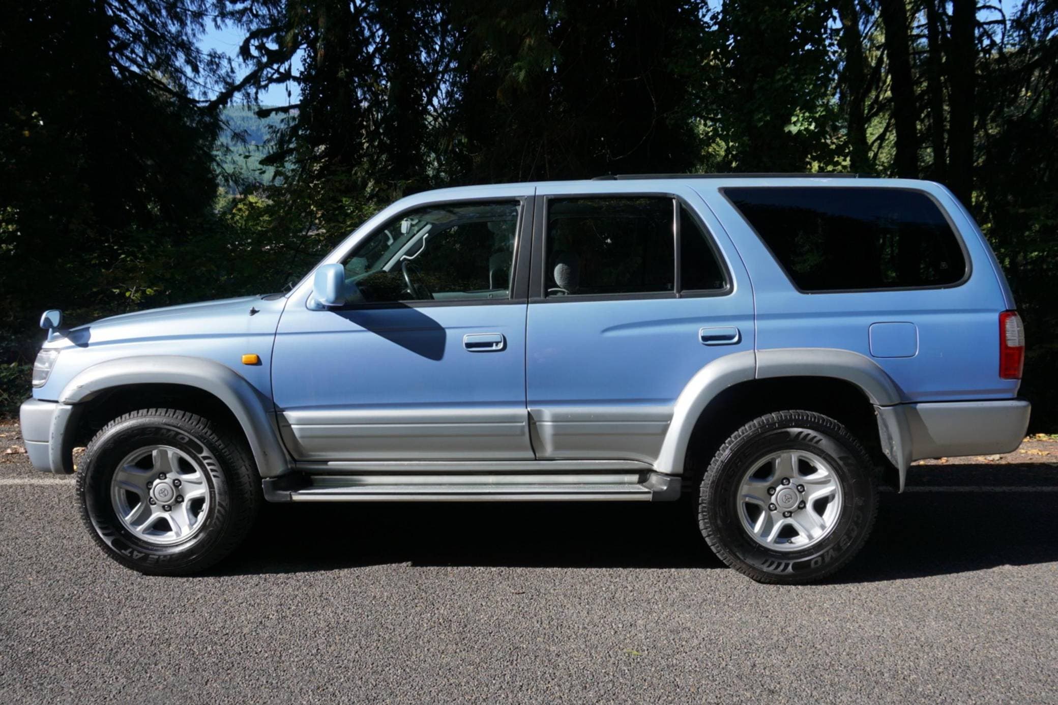 1997 Toyota Hilux sold for $12,999