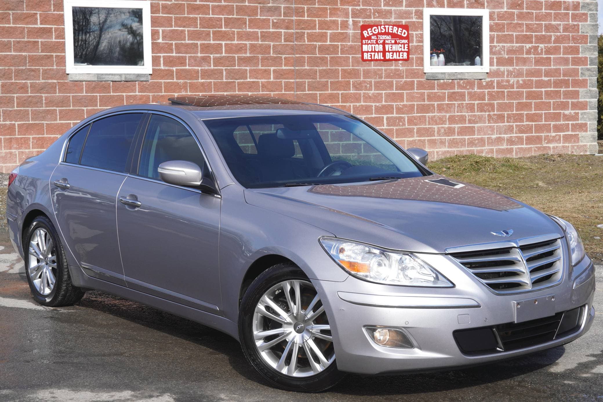 2010 Hyundai Genesis sold for $8,750