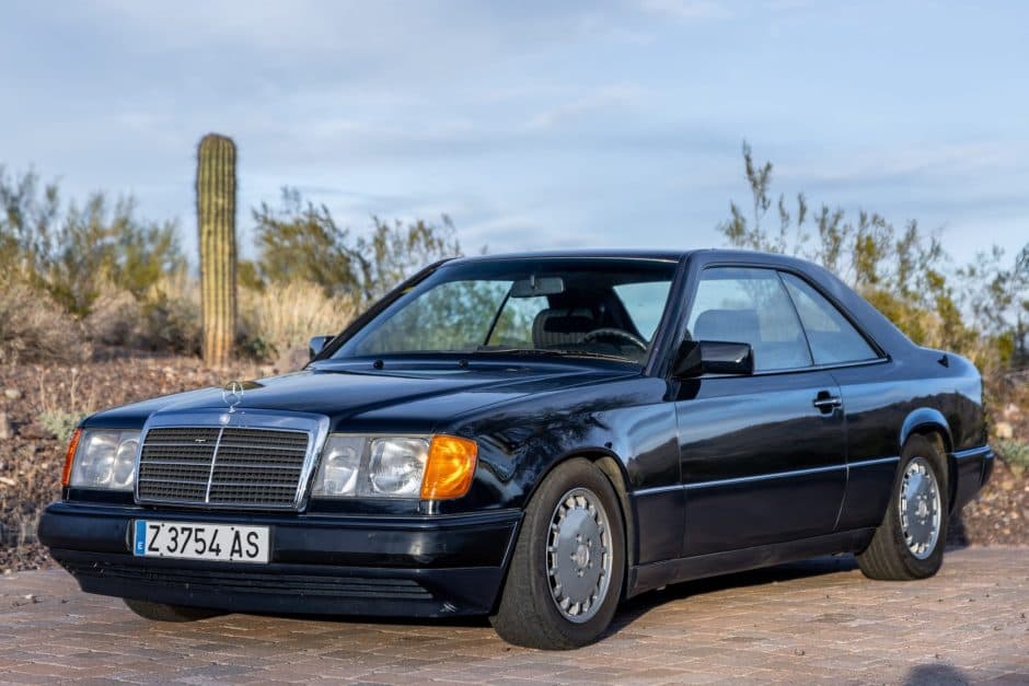 1992 Mercedes-Benz W124 E-Class sold for $13,550