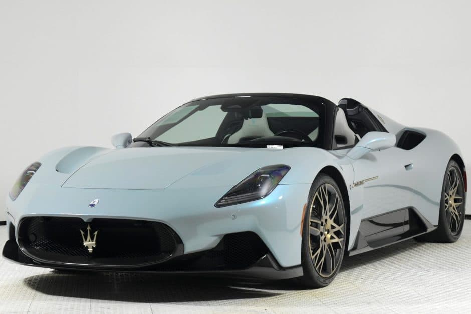 2023 Maserati MC20 sold for $274,000