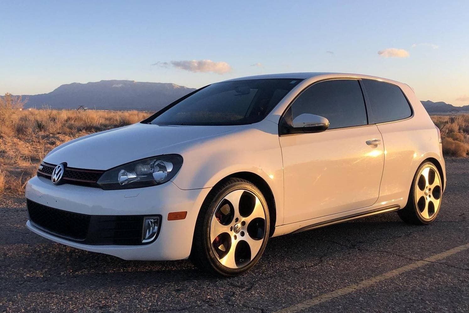2010 Volkswagen Mk6 GTI sold for $5,400
