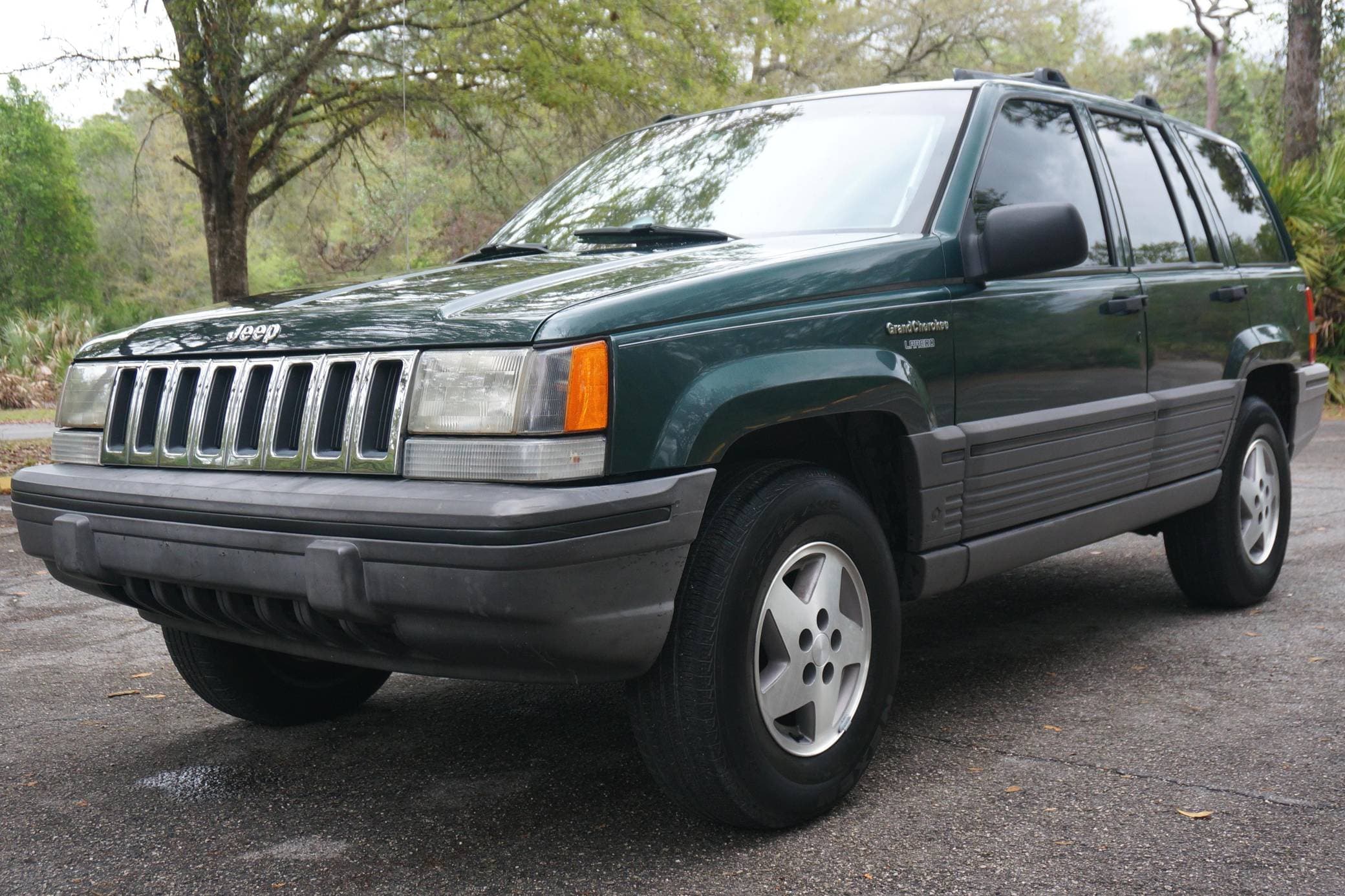 1994 Jeep Grand Cherokee sold for $6,100