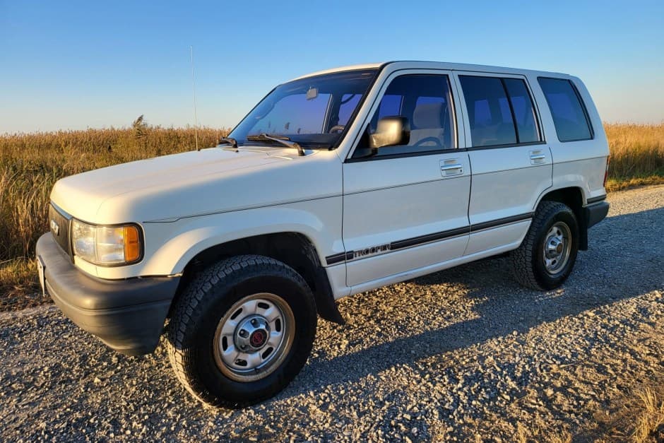 1994 Isuzu Trooper sold for $9,600