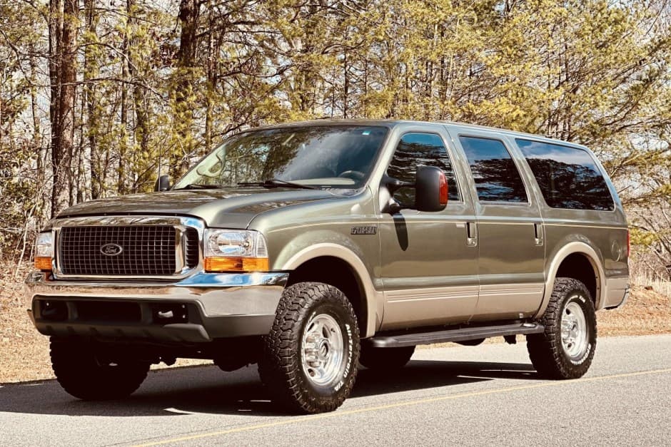 2000 Ford Excursion sold for $65,500