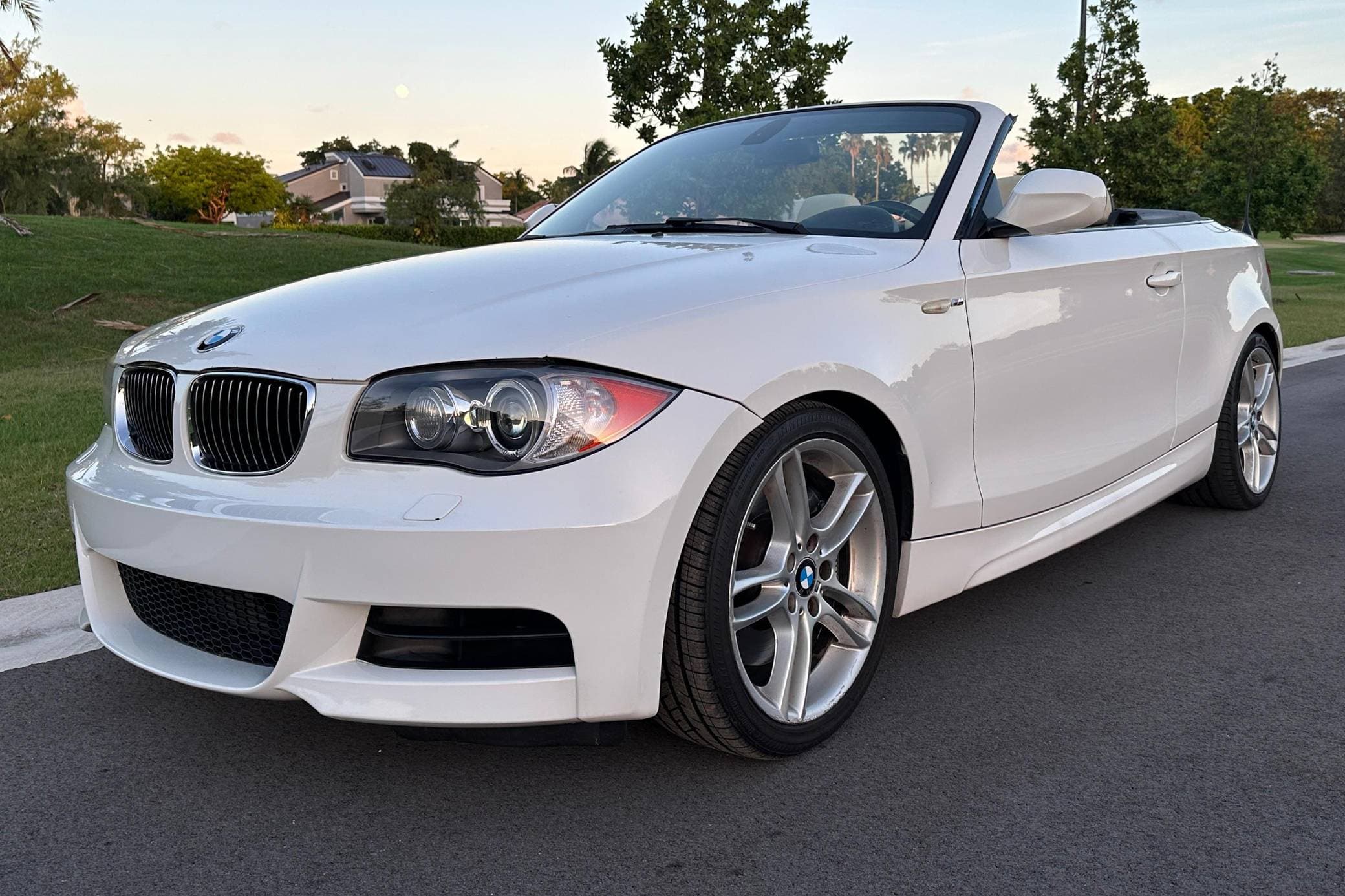 2010 BMW 1 Series sold for $8,100