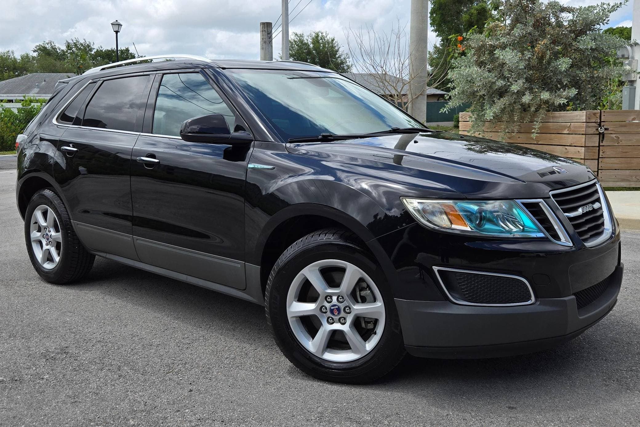 2011 Saab 9-4X sold for $8,700