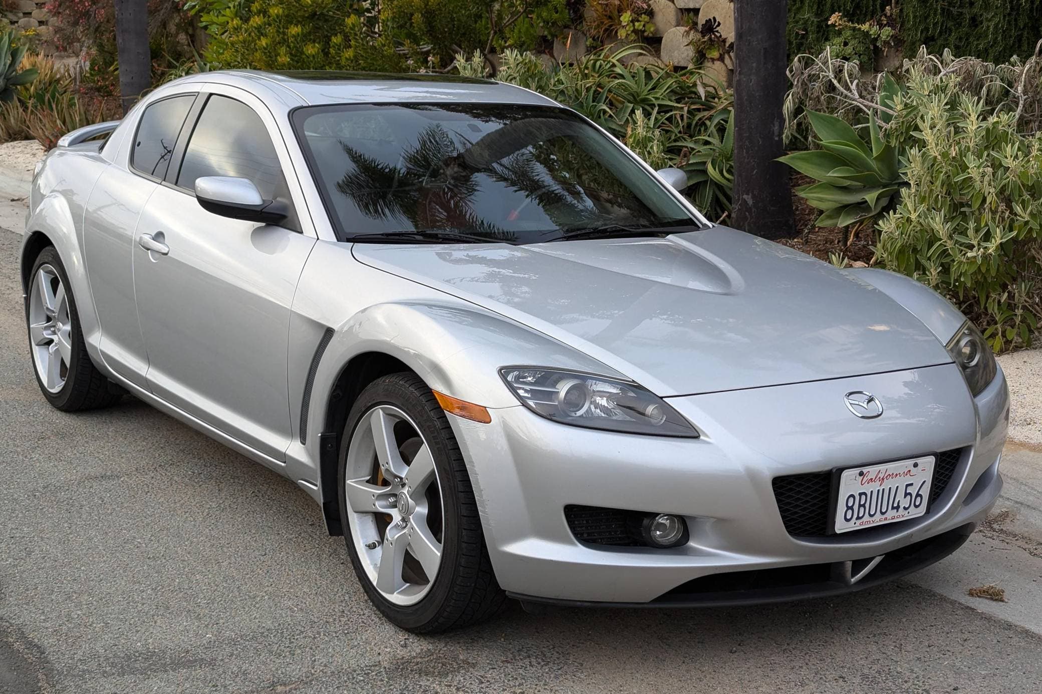 2004 Mazda RX-8 sold for $7,111