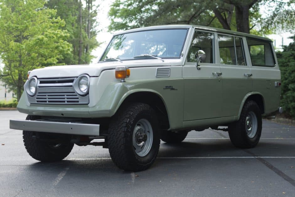 1976 Toyota Land Cruiser FJ55 sold for $48,000