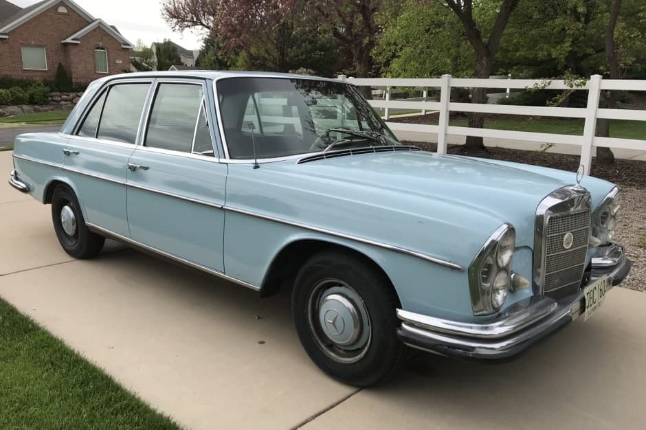 1966 Mercedes-Benz W108 & W109 sold for $4,700