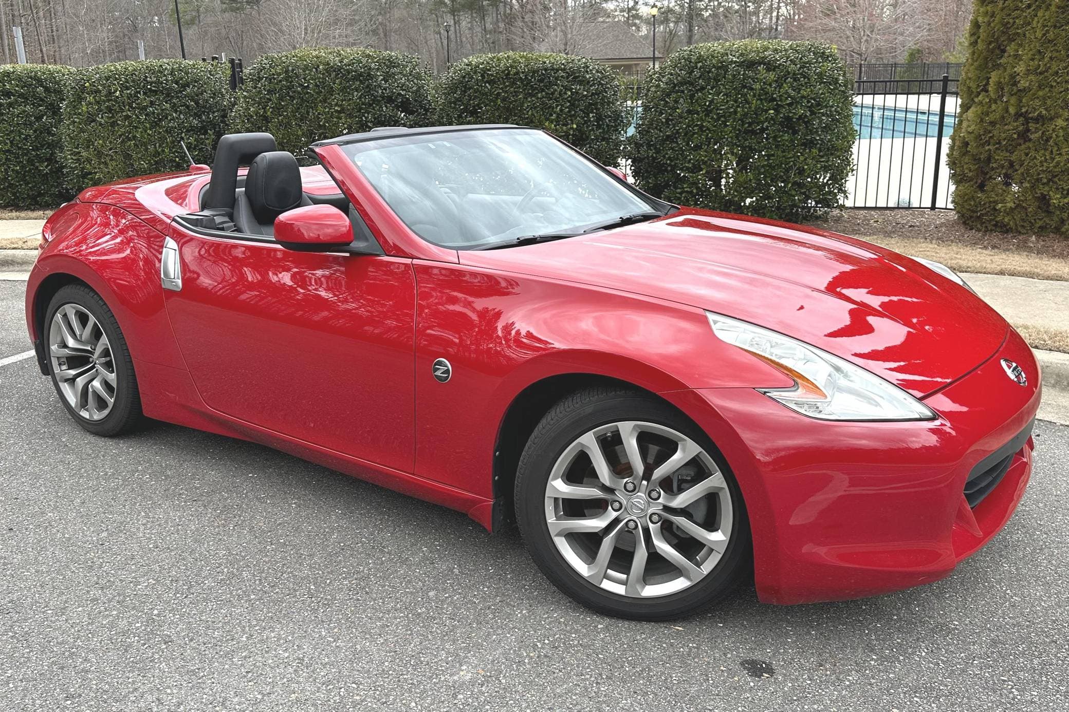 2010 Nissan 370Z sold for $15,250