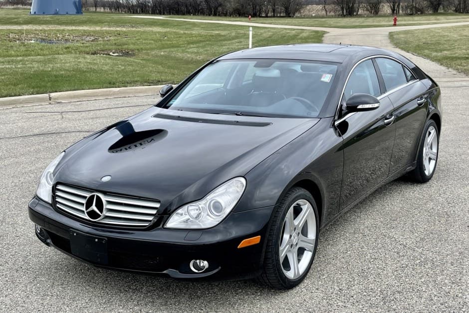 2006 Mercedes-Benz CLS-Class sold for $15,300