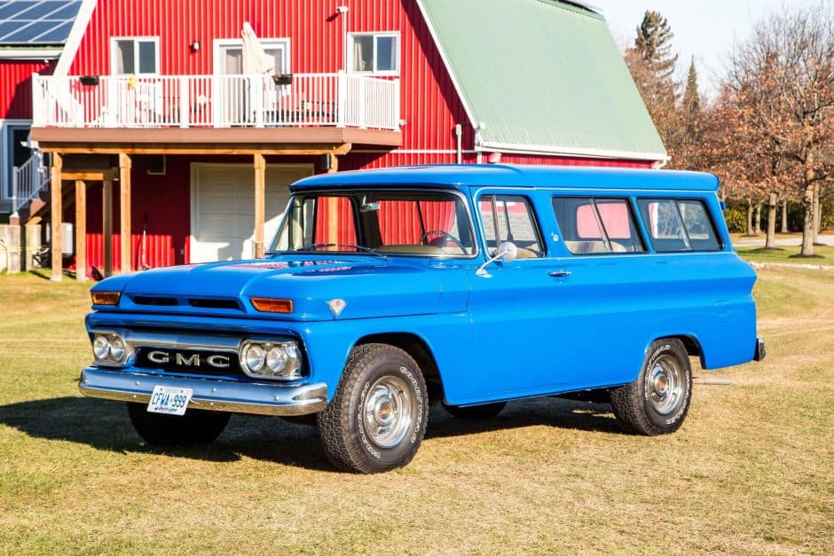 1962 GMC Suburban (1960-1966) sold for $12,650