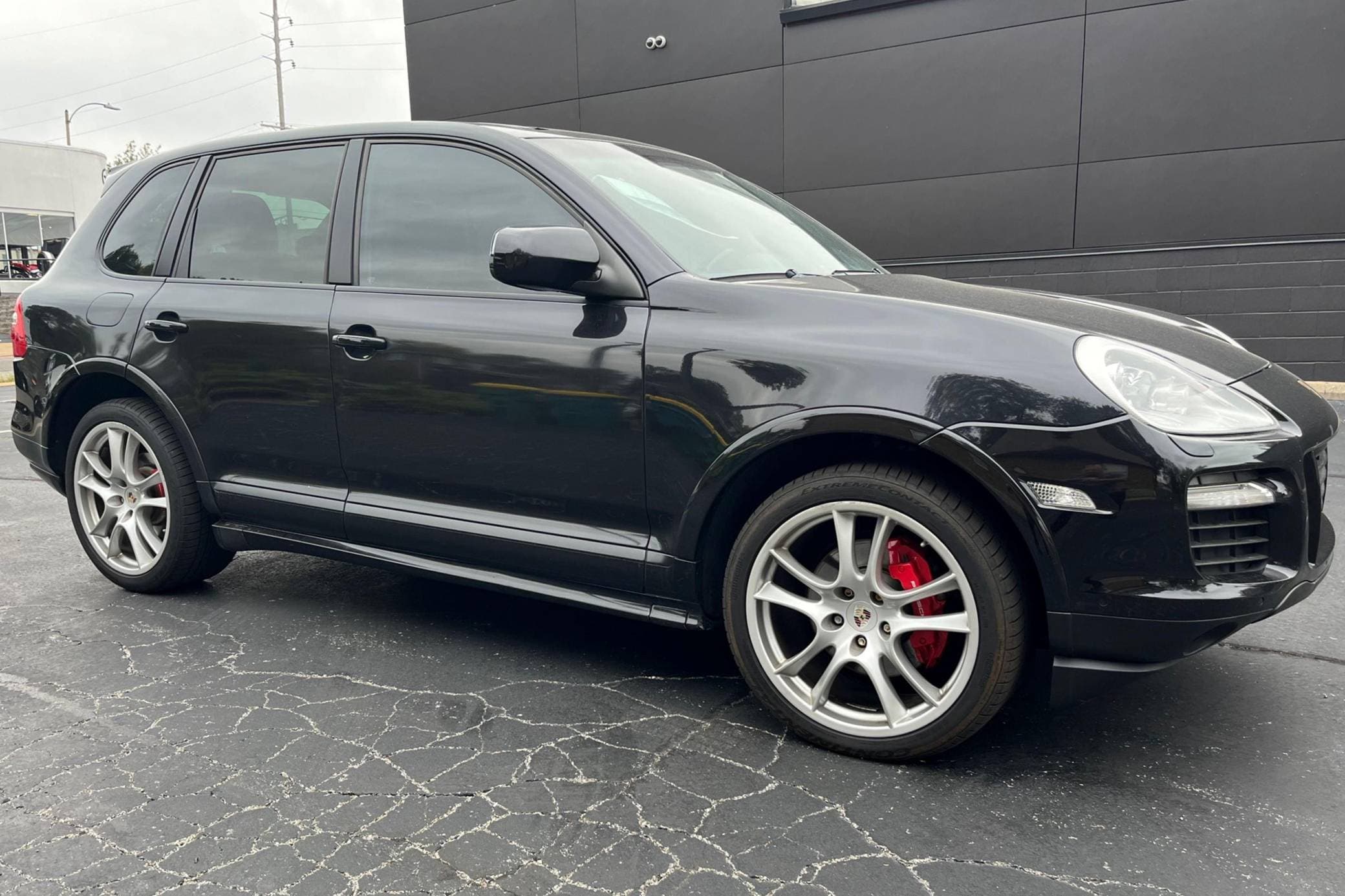 2010 Porsche Cayenne sold for $19,500