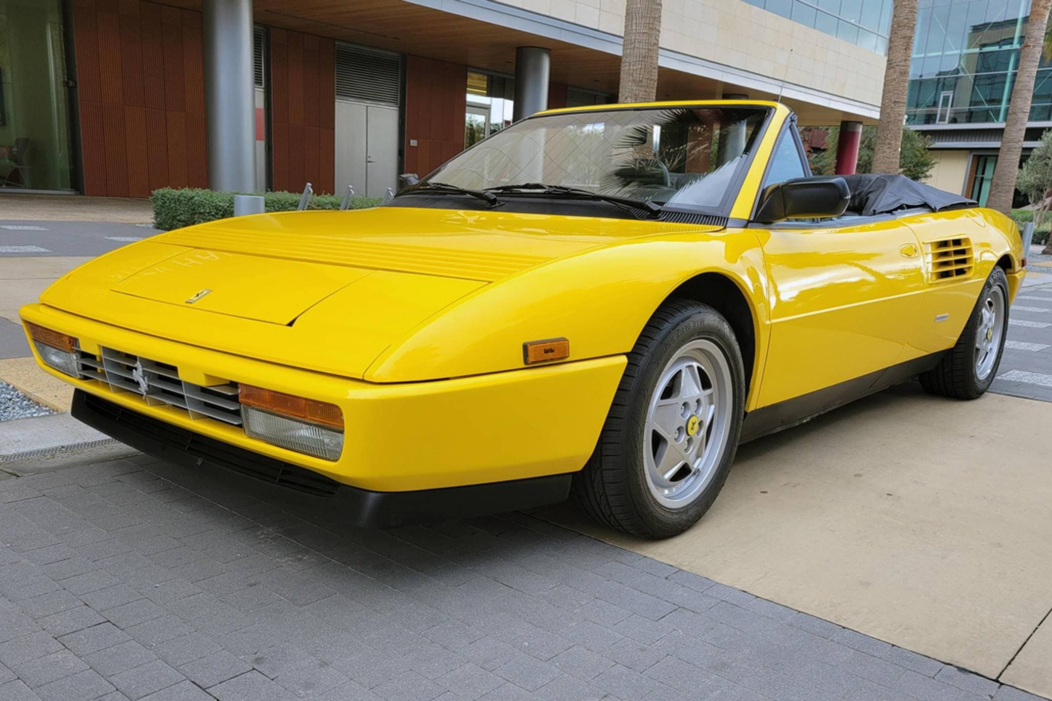 1989 Ferrari Mondial sold for $63,000