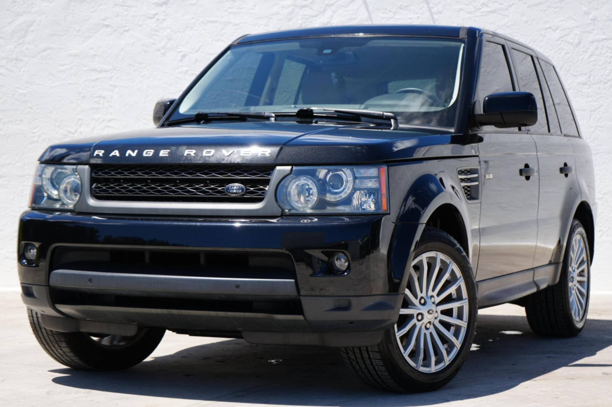 2010 Land Rover Range Rover Sport sold for $12,000