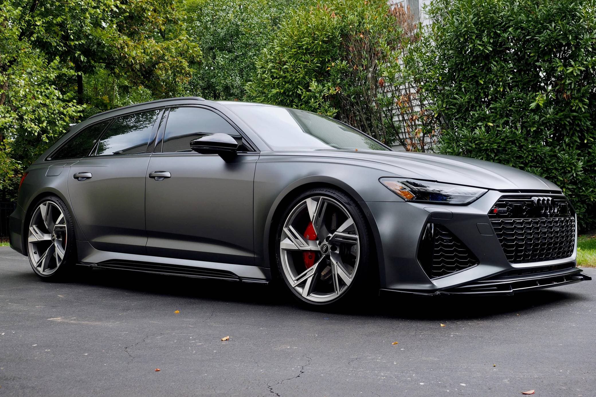 2021 Audi C8 RS6 sold for $99,500