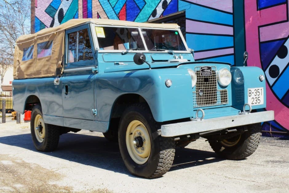 1964 Land Rover Series 109 sold for $22,500