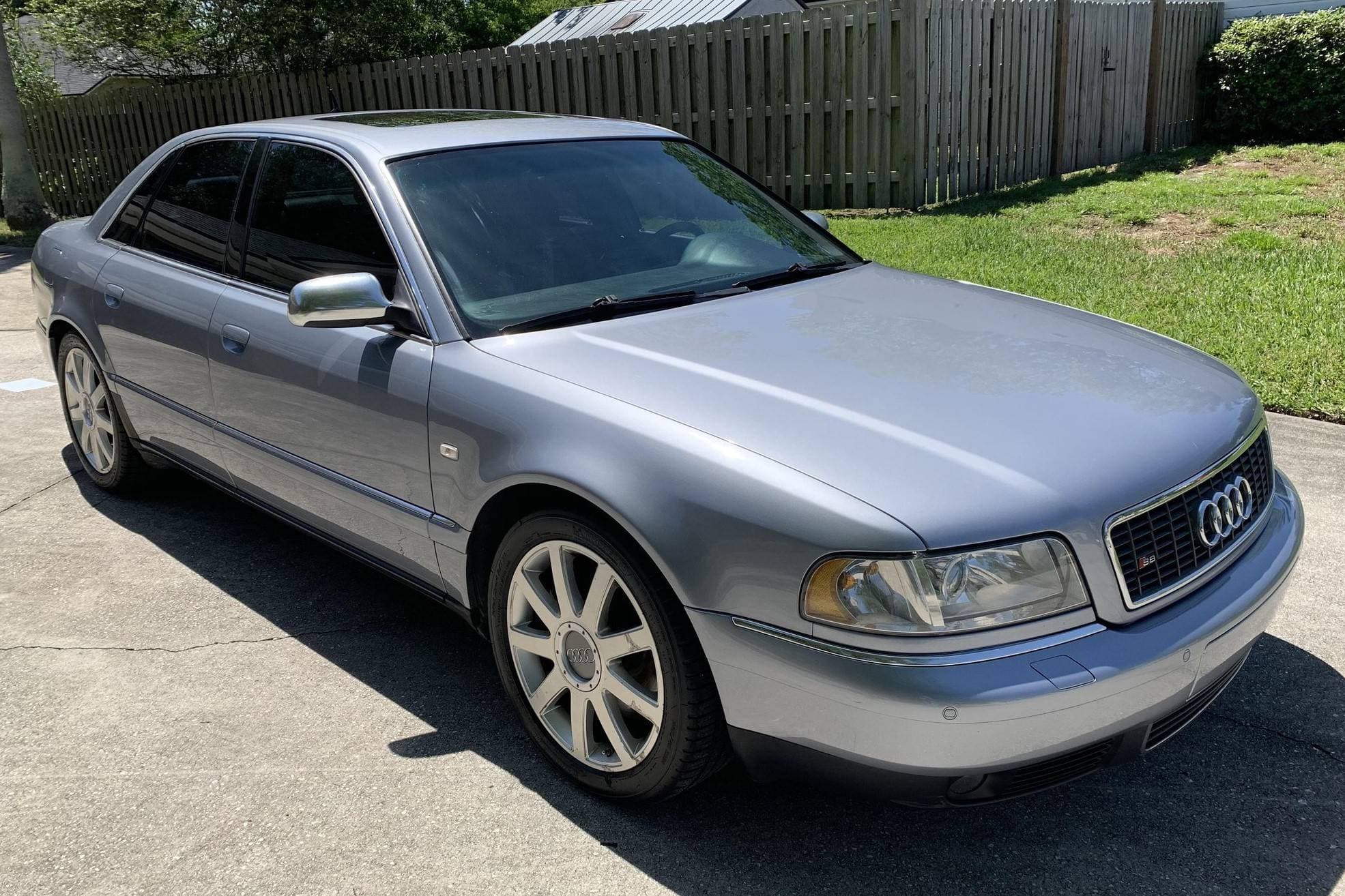2003 Audi S8 sold for $5,600