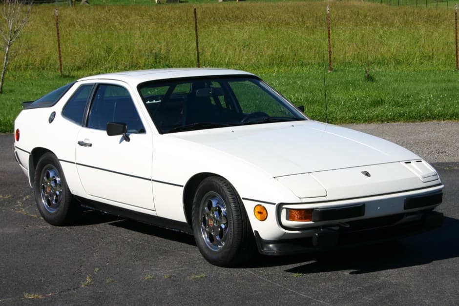 1978 Porsche 924 sold for $6,800