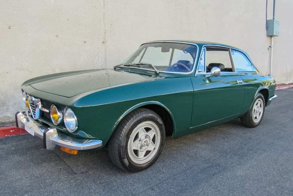 1971 Alfa Romeo 105/115 Series Coupe sold for $40,000