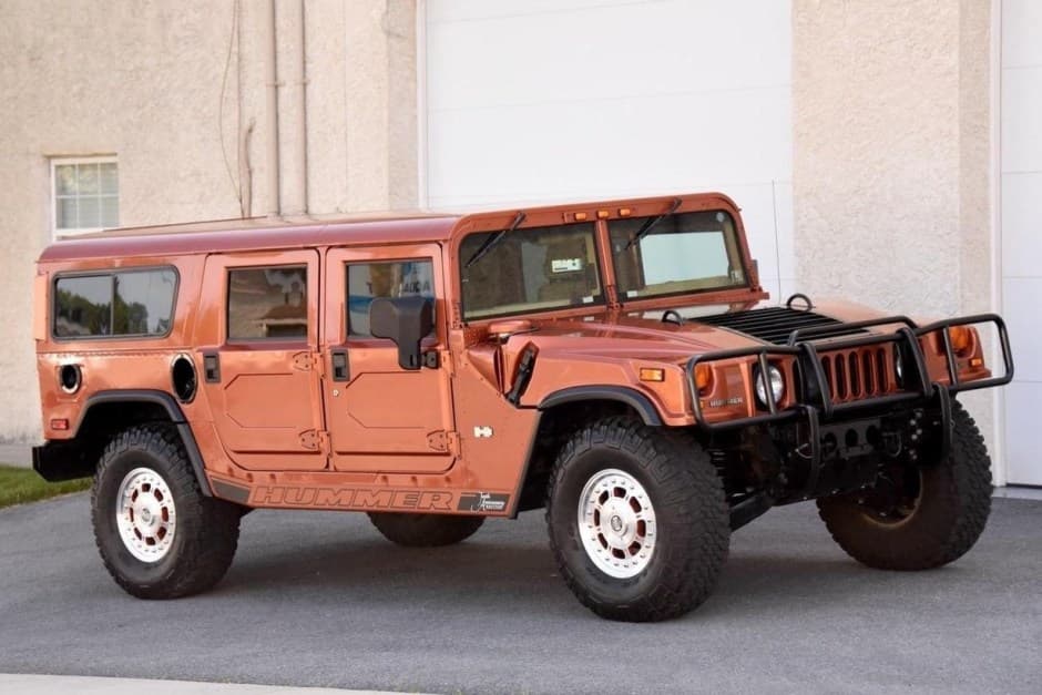 2002 Hummer H1 sold for $122,500
