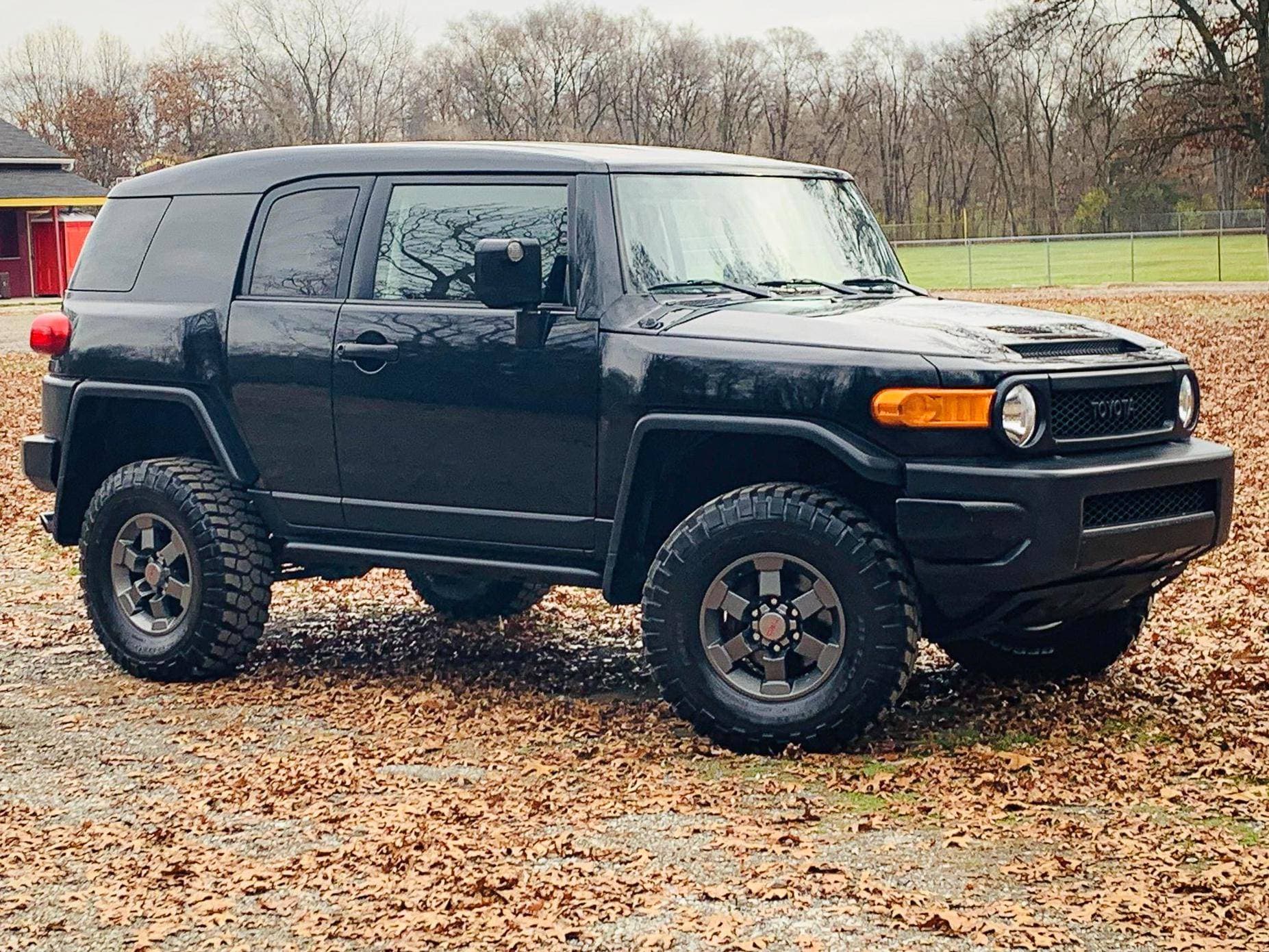 2007 Toyota FJ Cruiser sold for $14,100