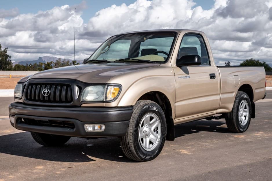 2004 Toyota Tacoma (N1X0 1995-2005) sold for $15,500
