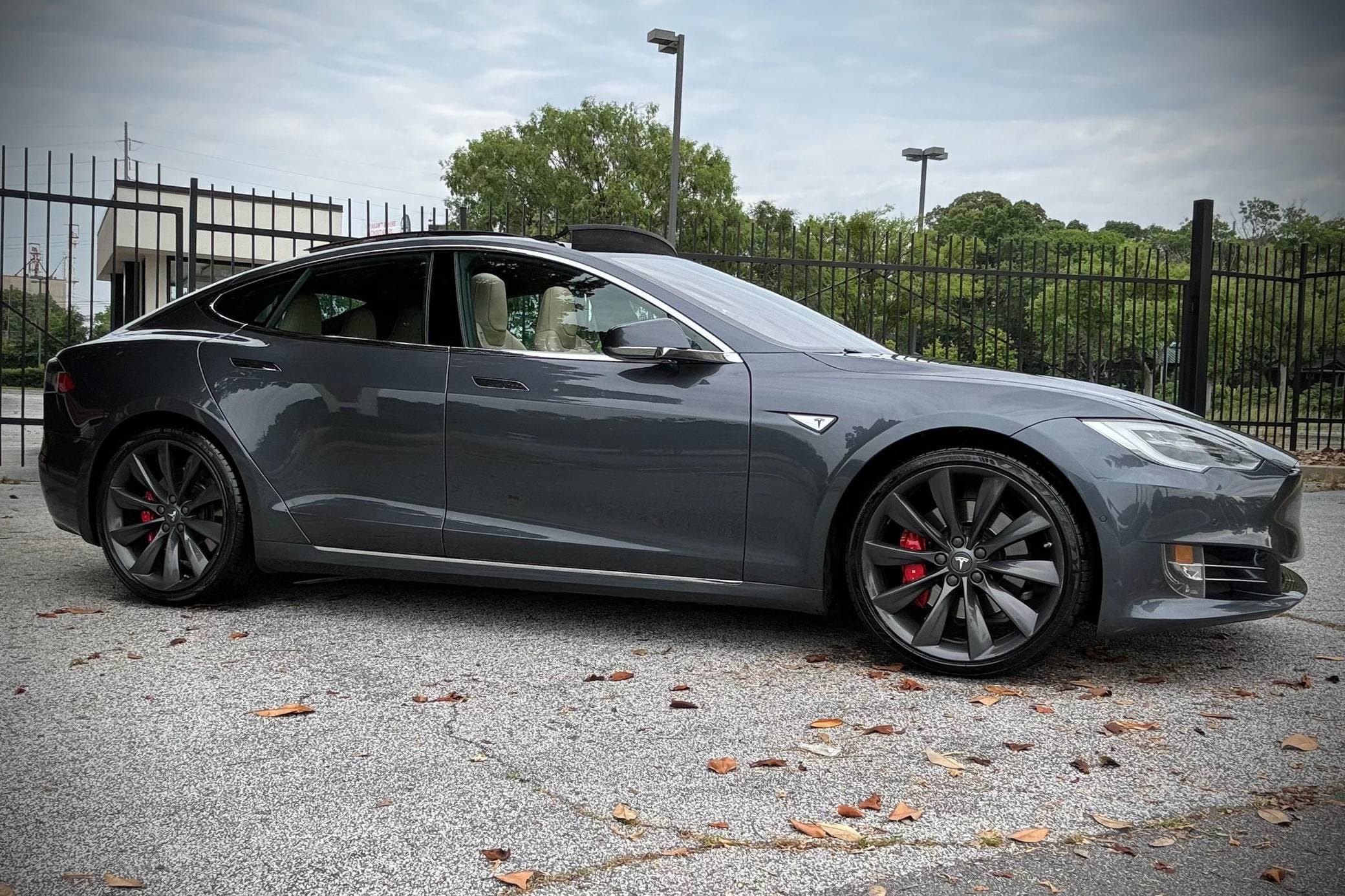2016 Tesla Model S sold for $18,500
