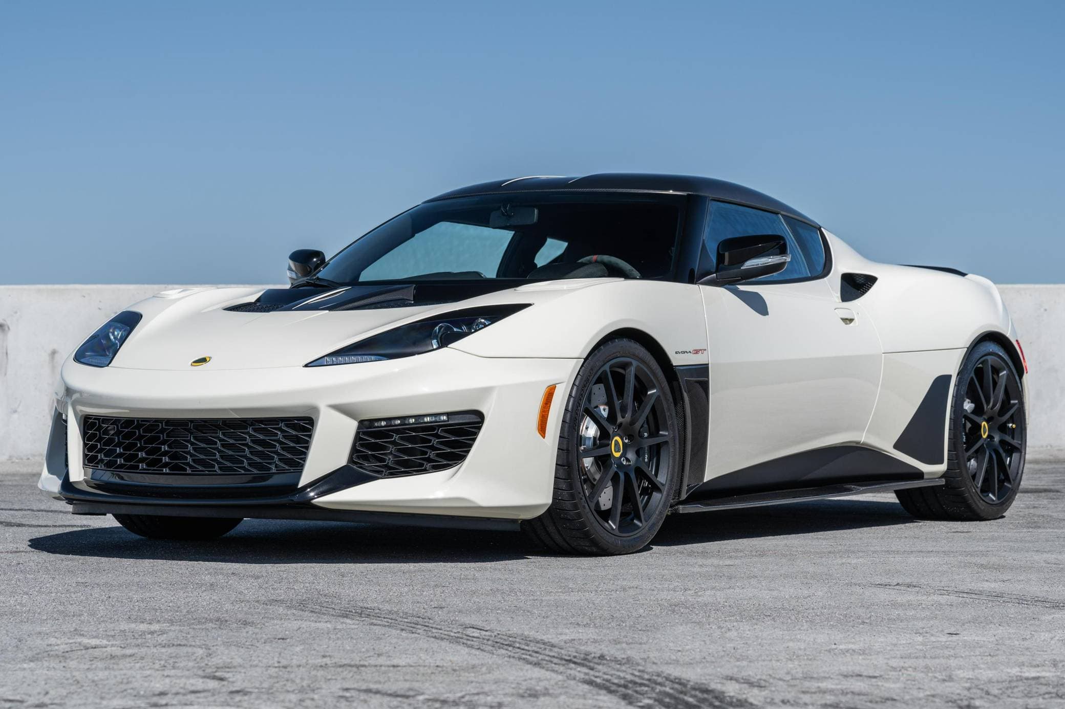 2020 Lotus Evora sold for $86,500