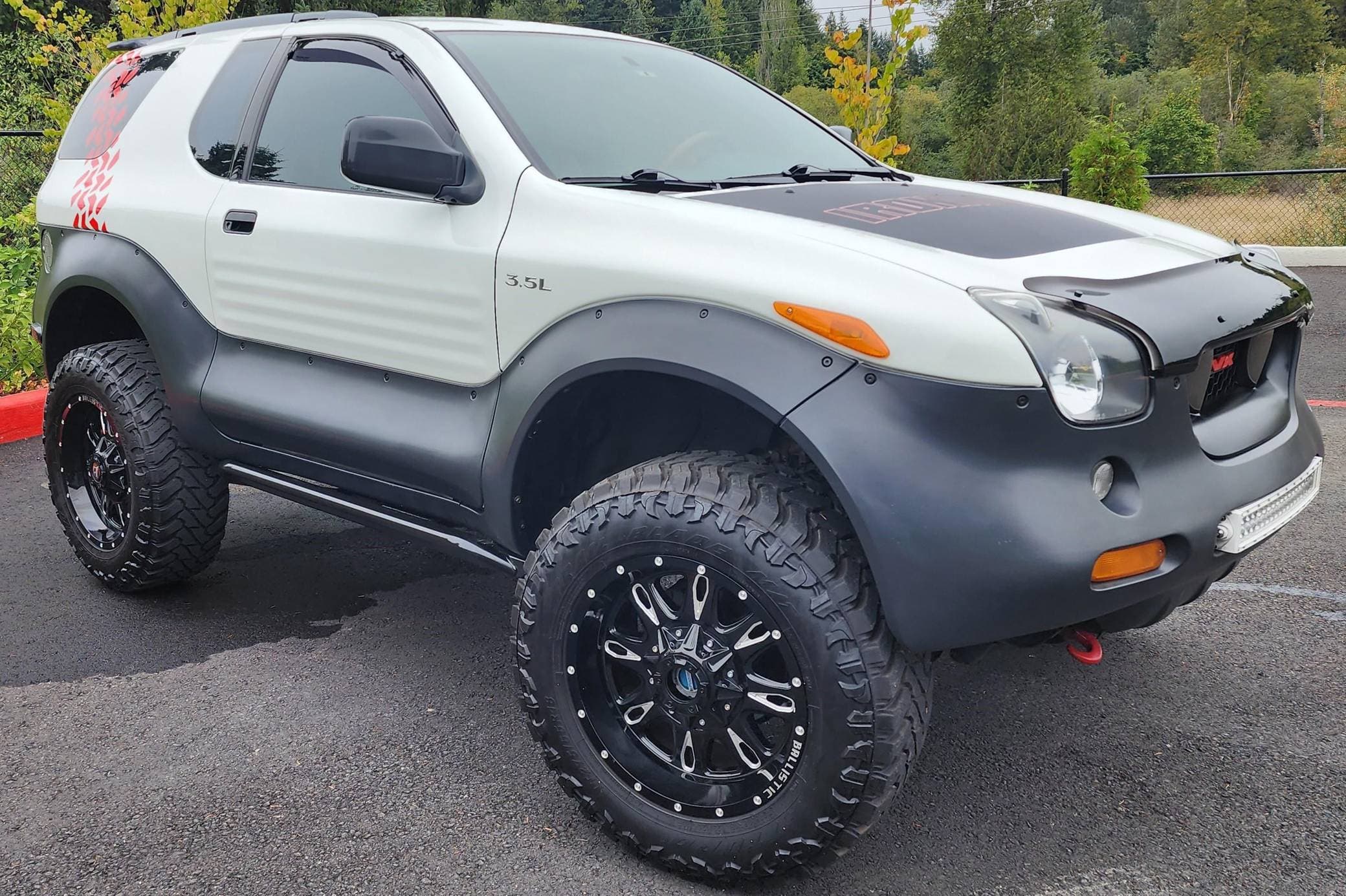 2001 Isuzu VehiCROSS sold for $11,800