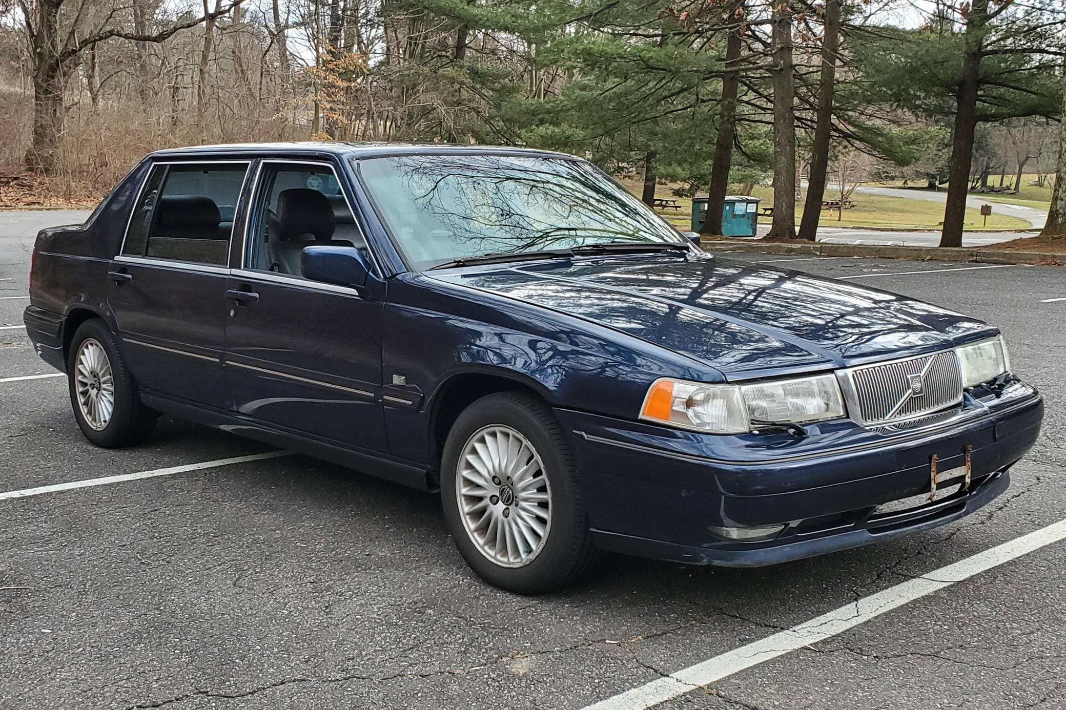 1995 Volvo 960 sold for $4,400