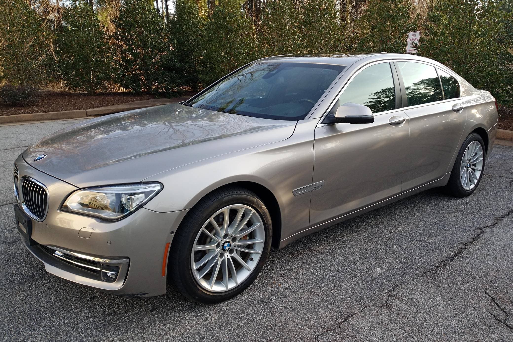 2015 BMW 7 Series sold for $24,500