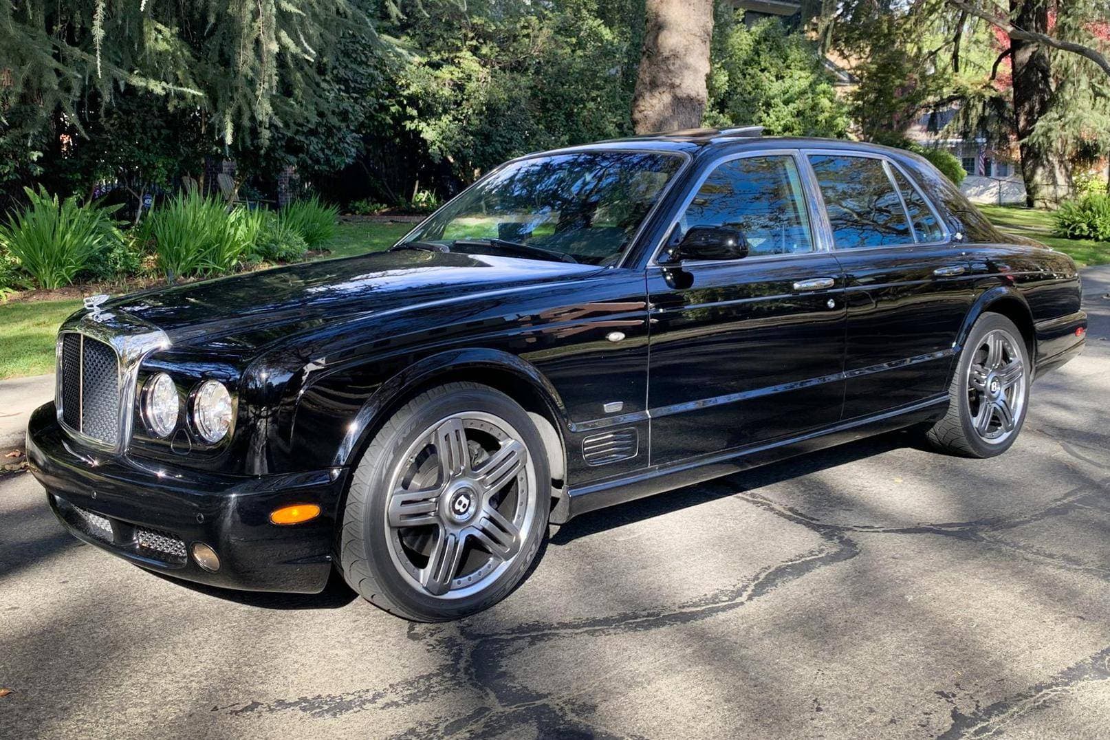 2009 Bentley Arnage sold for $35,150
