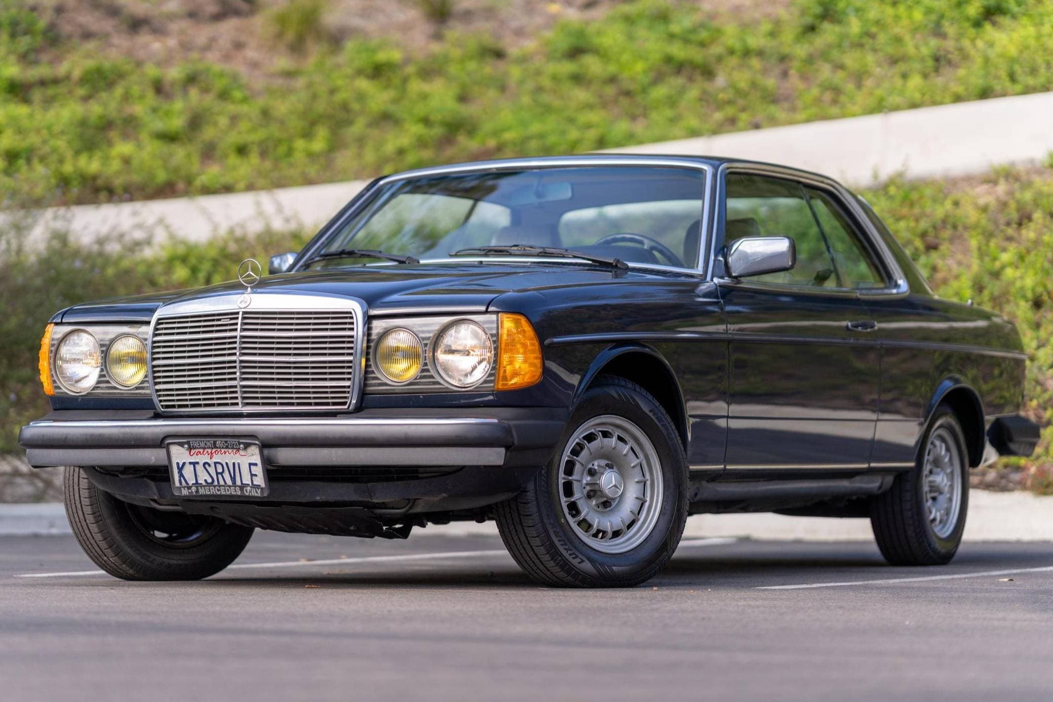1984 Mercedes-Benz E-Class sold for $5,700