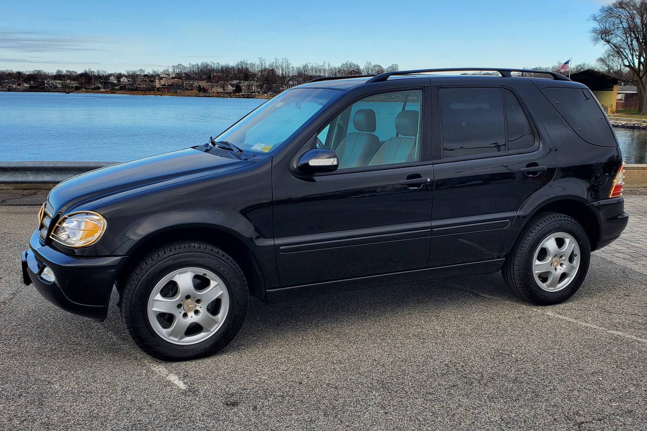 2002 Mercedes-Benz ML-Class sold for $13,400