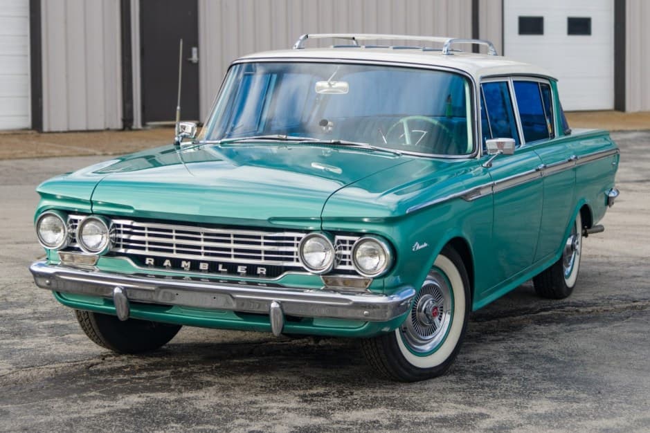 1962 Rambler Classic sold for $12,250