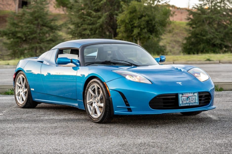 2011 Tesla Roadster sold for $86,500