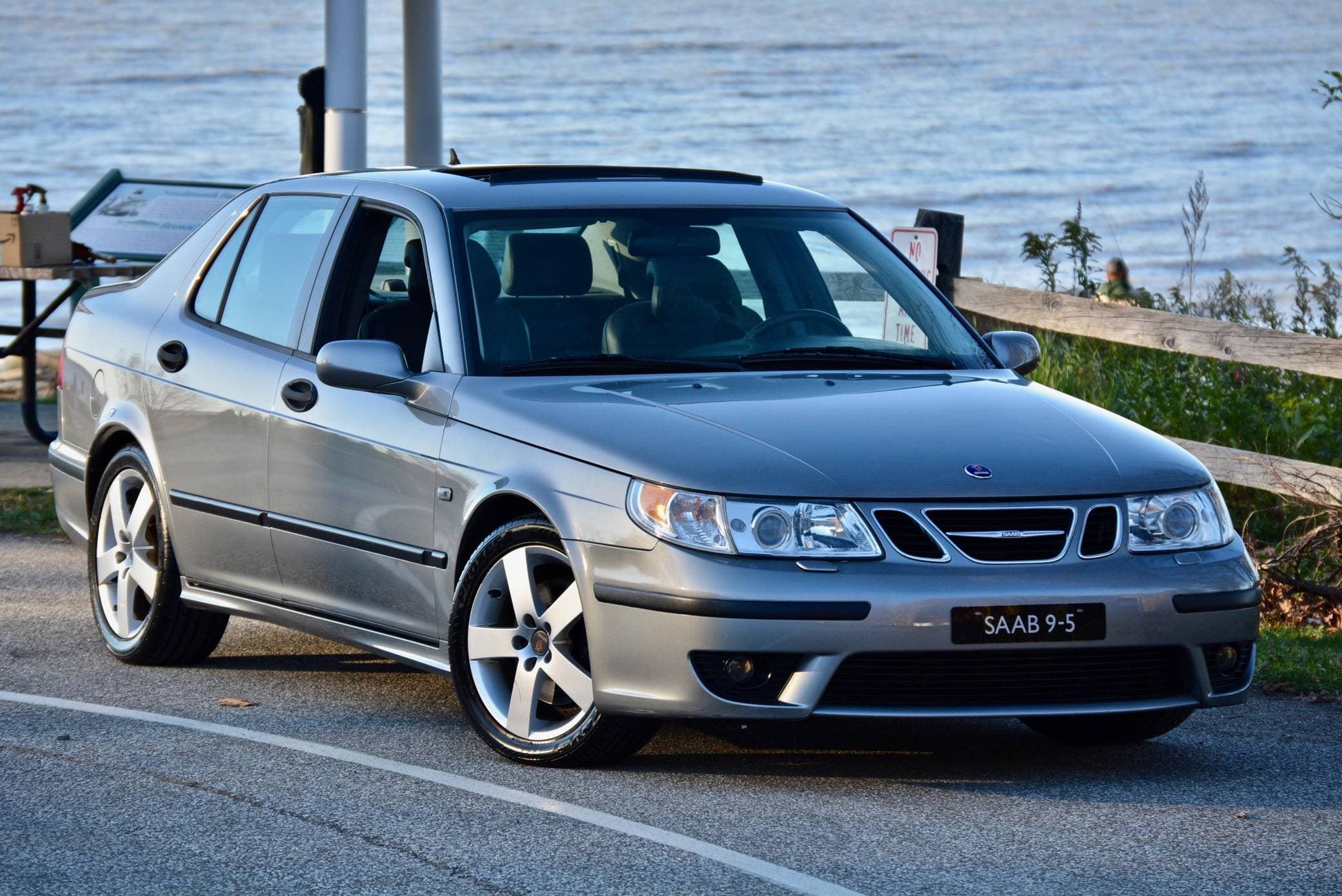 2004 Saab 9-5 sold for $9,000