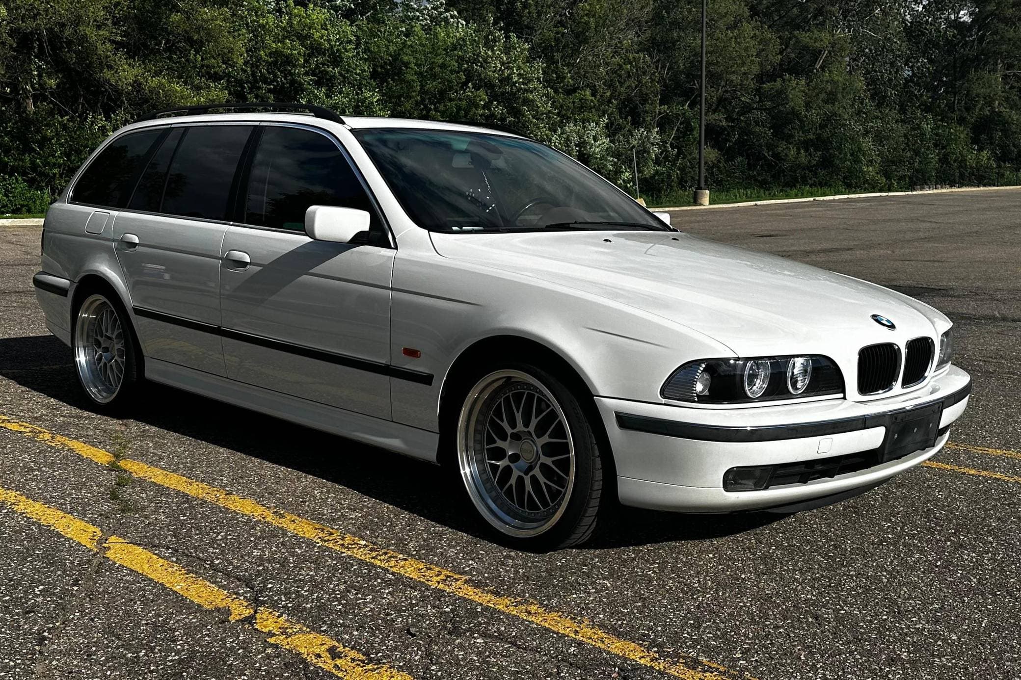 2000 BMW 5 Series sold for $6,000