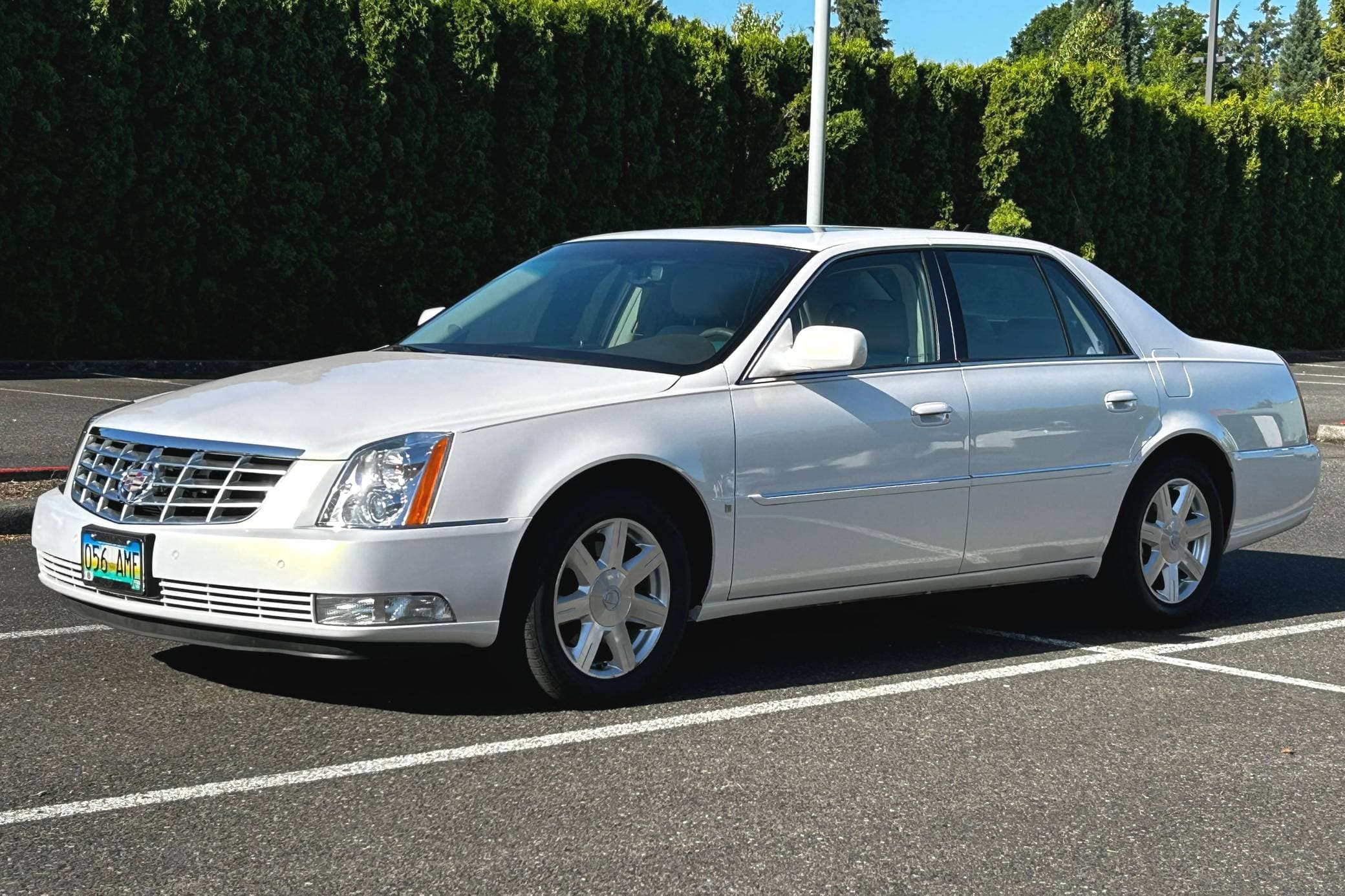 2007 Cadillac DTS sold for $14,100