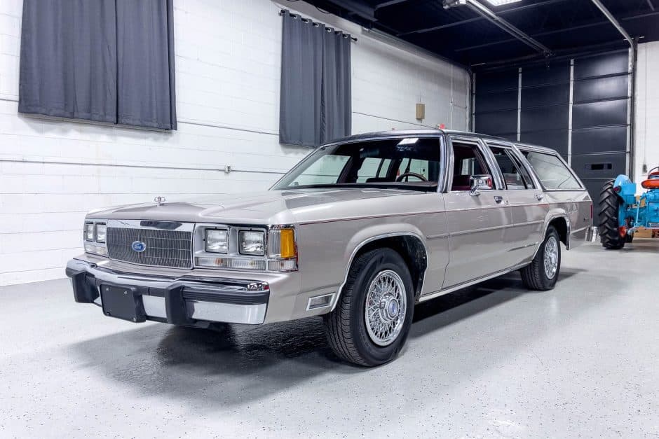 1991 Ford LTD sold for $17,500