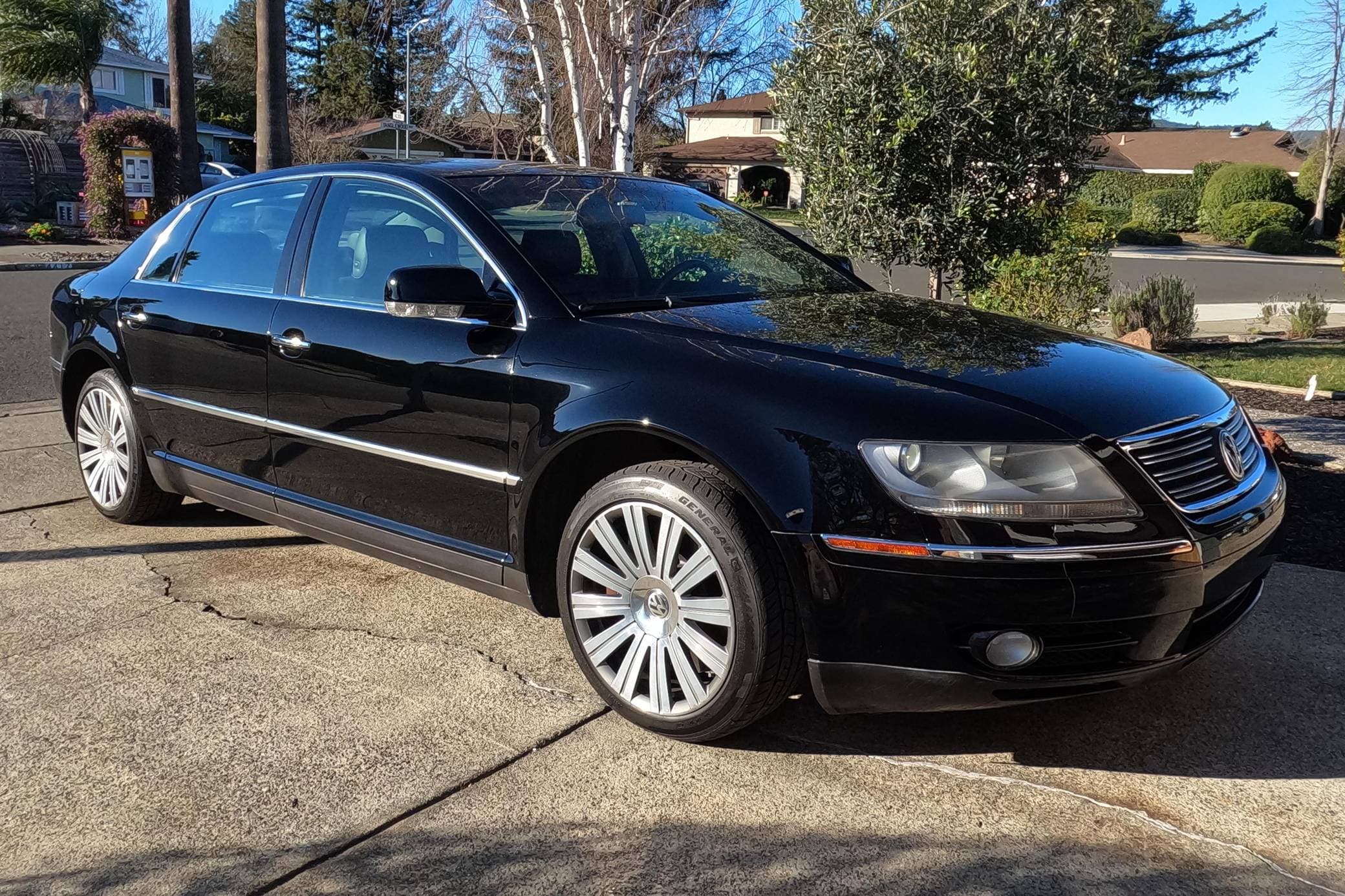 2006 Volkswagen Phaeton sold for $11,650