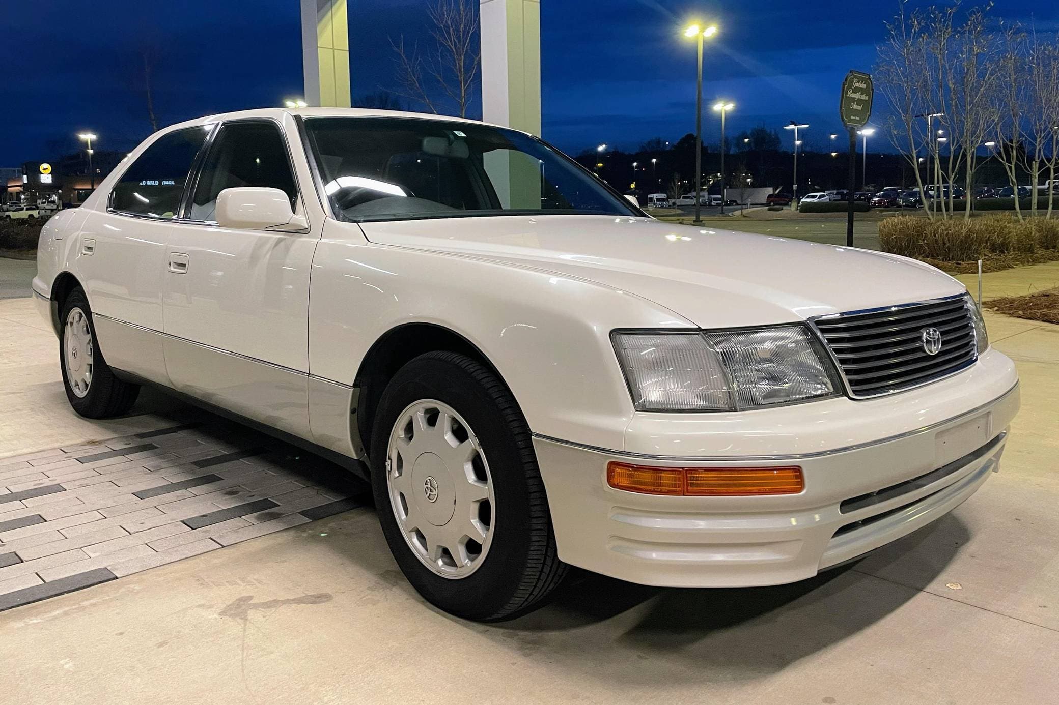 1997 Toyota Celsior sold for $11,950