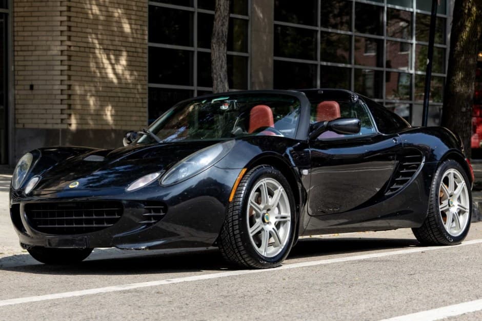 2005 Lotus Elise sold for $27,250