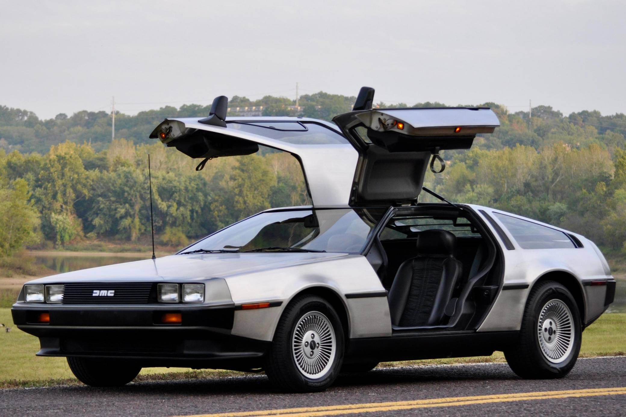 1981 DeLorean DMC-12 sold for $42,500