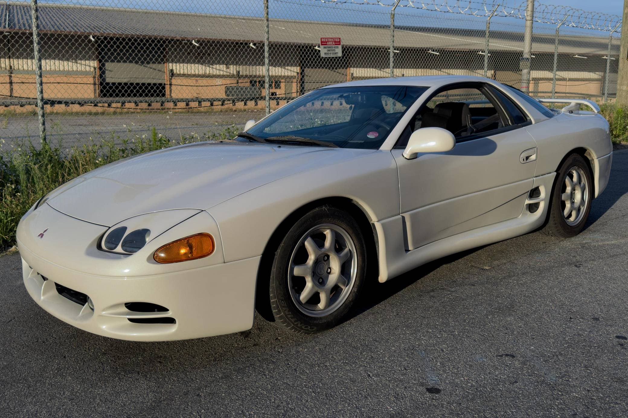 1995 Mitsubishi 3000GT sold for $6,500
