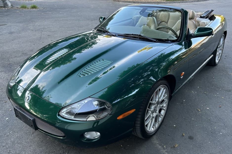 2006 Jaguar XKR sold for $22,640