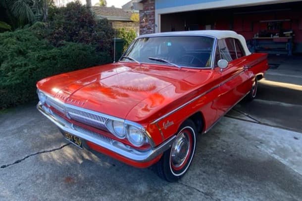 1962 Oldsmobile Cutlass sold for $14,500