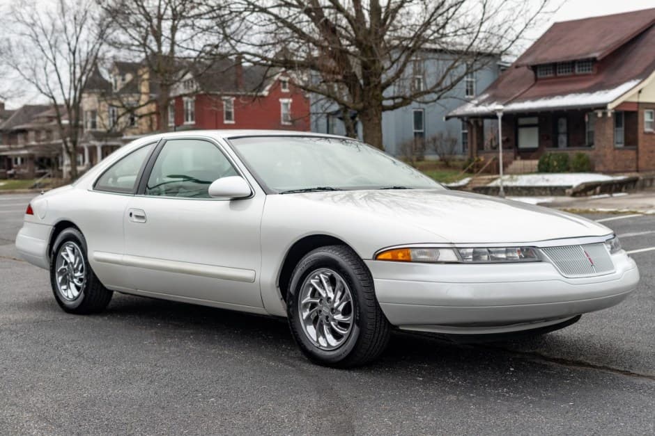 1996 Lincoln Mark VIII sold for $7,250